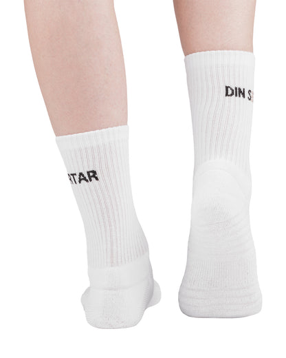 Set mit 4 Paar mittelgroßen Socken für Damen aus korallenfarbener gekämmter Baumwolle