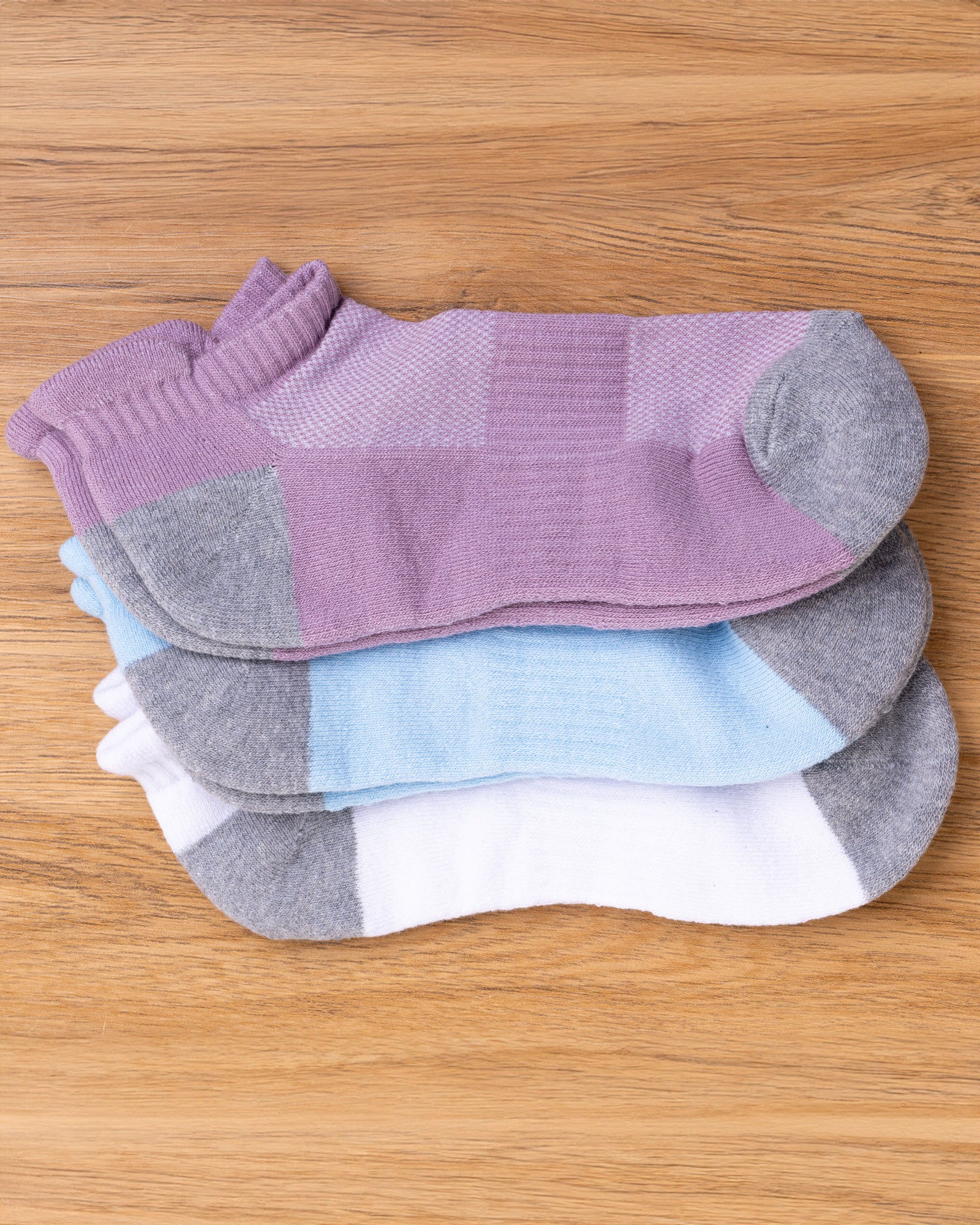 Set of 6 pairs of breathable women's cotton short socks