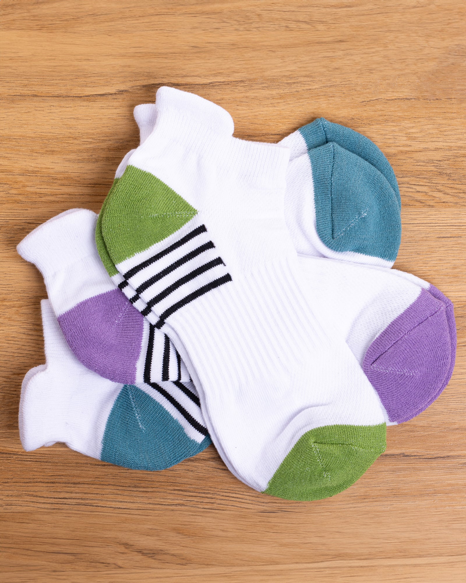 Set of 6 women's short sports socks made of white cotton Comfort Plus